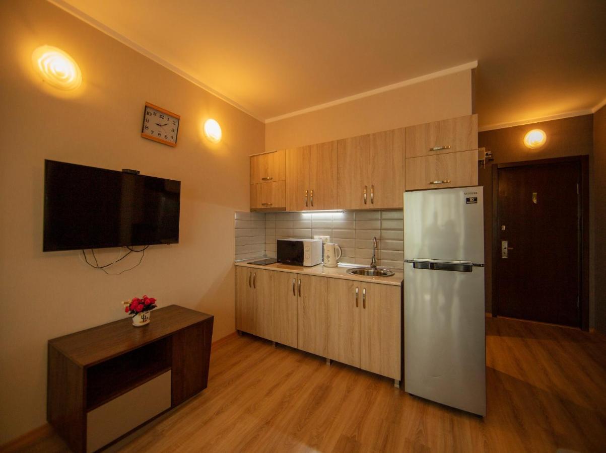 Tower Apartments バトゥーミ エクステリア 写真