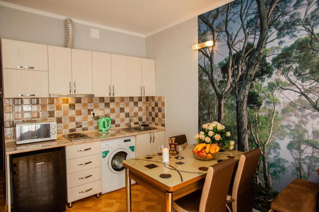 Tower Apartments バトゥーミ エクステリア 写真