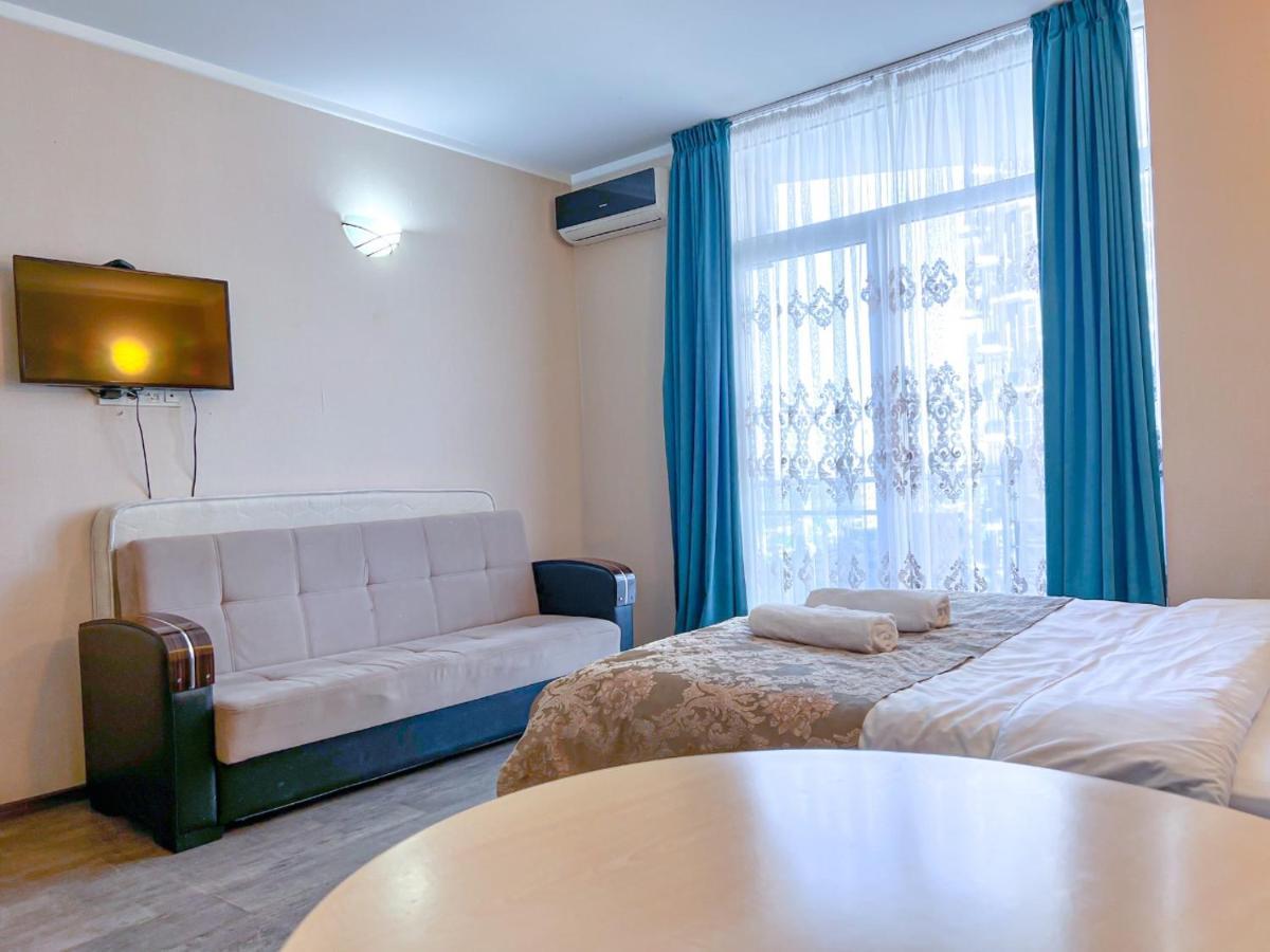 Tower Apartments バトゥーミ エクステリア 写真