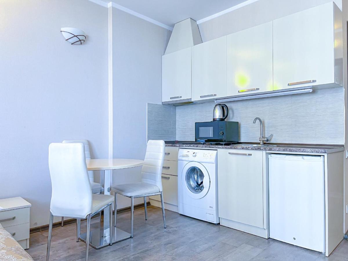 Tower Apartments バトゥーミ エクステリア 写真