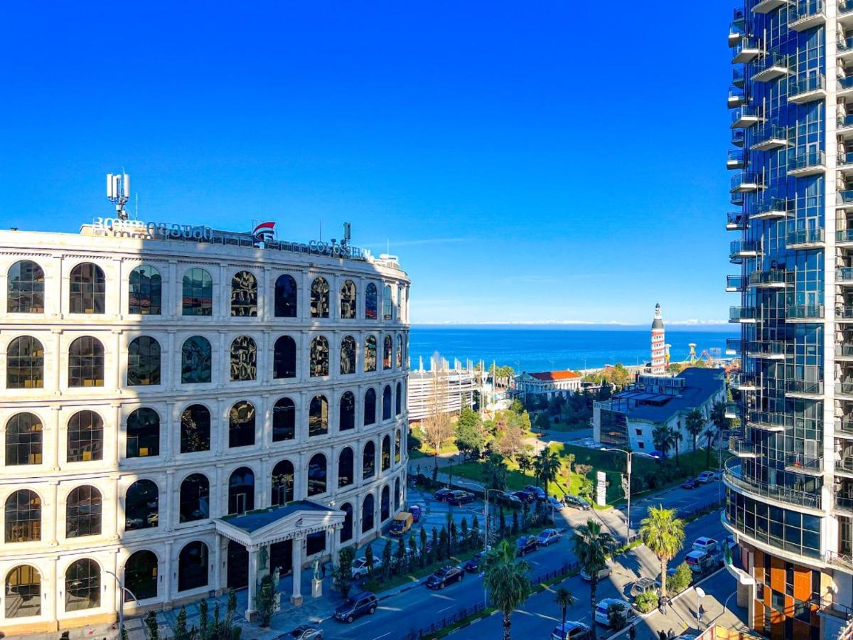 Tower Apartments バトゥーミ エクステリア 写真